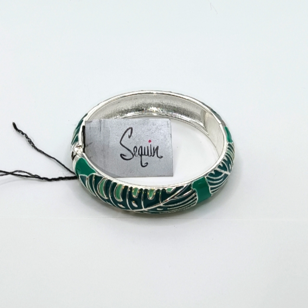 Sequin Nordstrom Tropical Leaf Hinged Bangle Bracelet – Silver & Green Enamel –